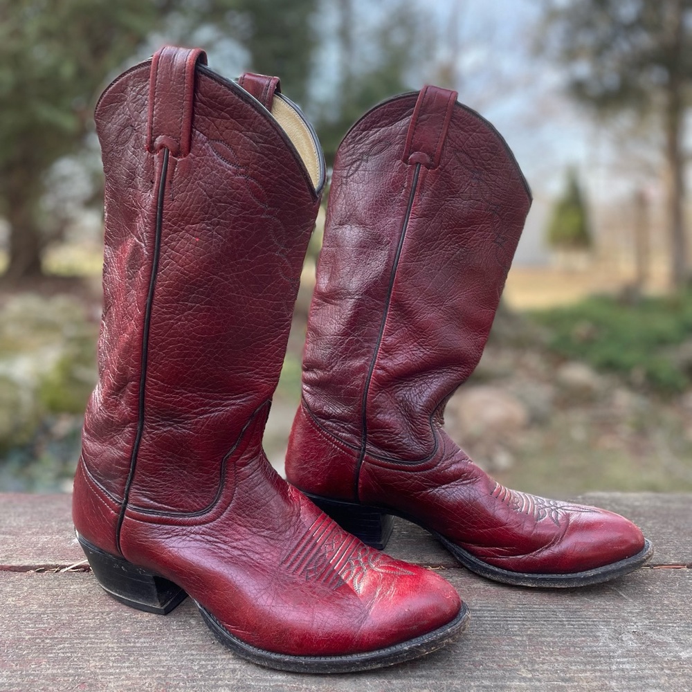 Vintage Oxblood Larry Mahan Cowboy Boots, round toe with toe bugs